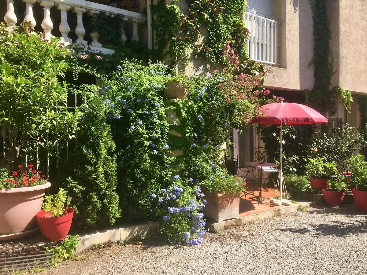 Apartments La Madeleine Avignon France