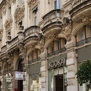 Hotel The Originals Boutique, Danieli,, Avignon