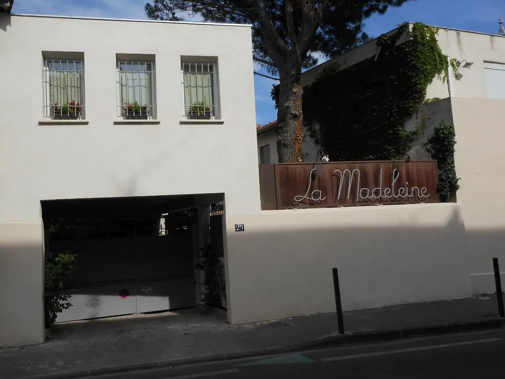 Apartments La Madeleine Avignon 3*,  France