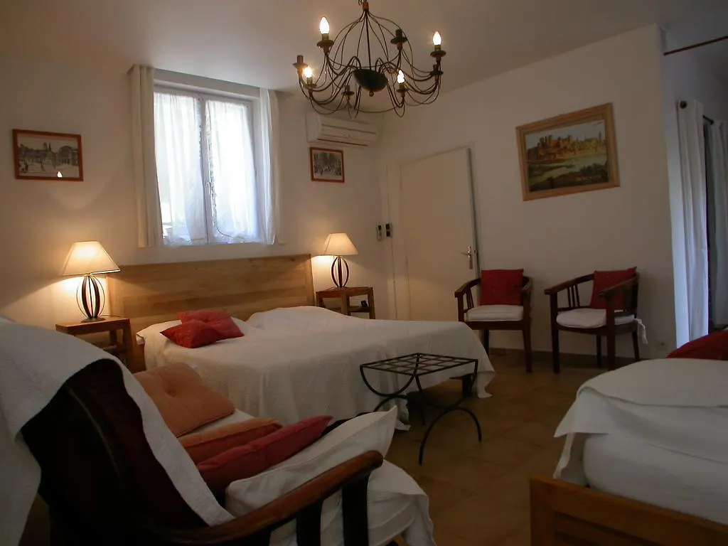 Apartments La Madeleine Avignon 3*,